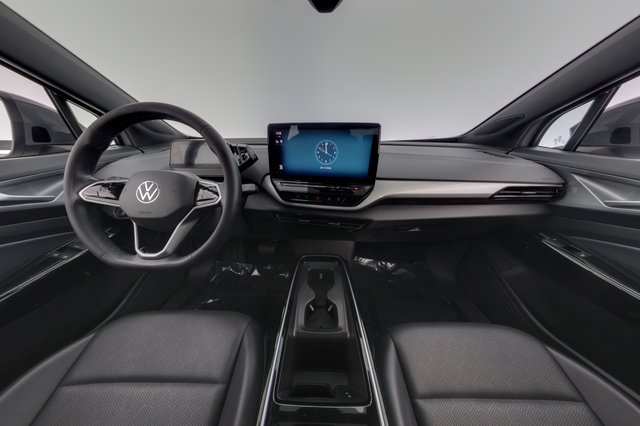 2023 Volkswagen ID.4 — photo 21 of 27