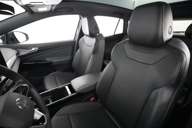 2023 Volkswagen ID.4 — photo 3 of 27