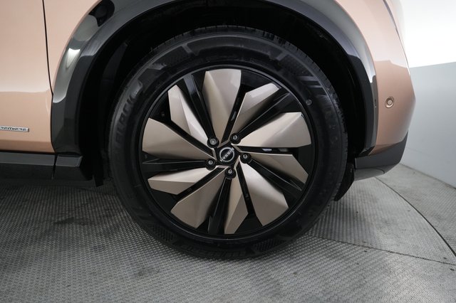 2023 Nissan Ariya — photo 16 of 28