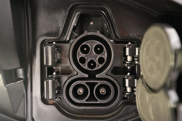 2023 Nissan Ariya — photo 8 of 28