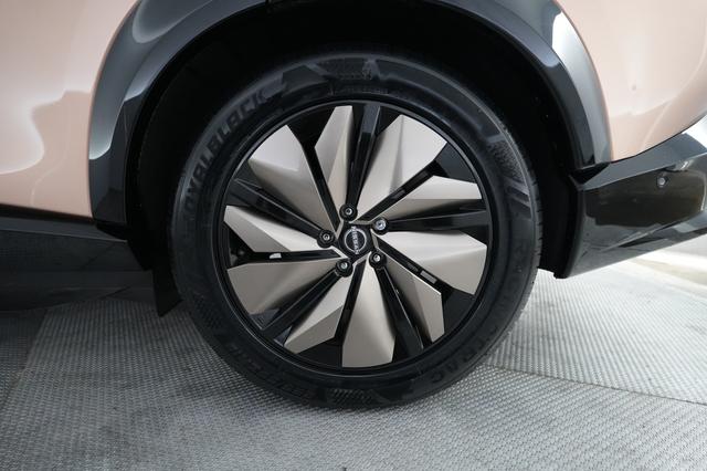 2023 Nissan Ariya — photo 7 of 28