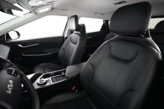 2023 Kia EV6 — photo 3 of 28