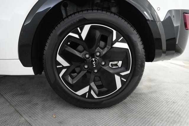 2023 Kia Niro EV — photo 7 of 24