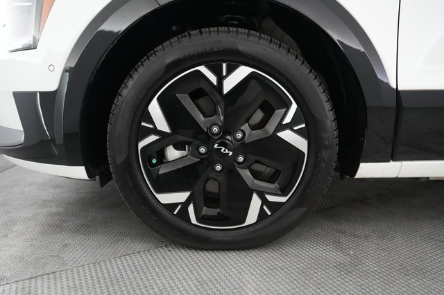2023 Kia Niro EV — photo 15 of 24