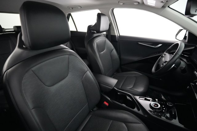 2023 Kia Niro EV — photo 18 of 24
