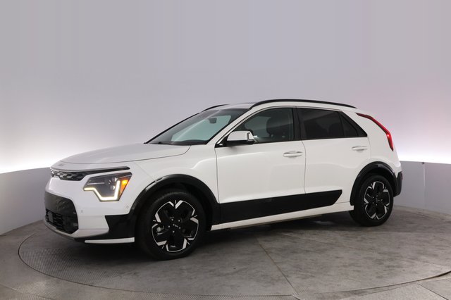 2023 Kia Niro EV — photo 14 of 24