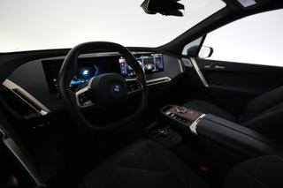 2023 BMW iX — photo 3 of 21