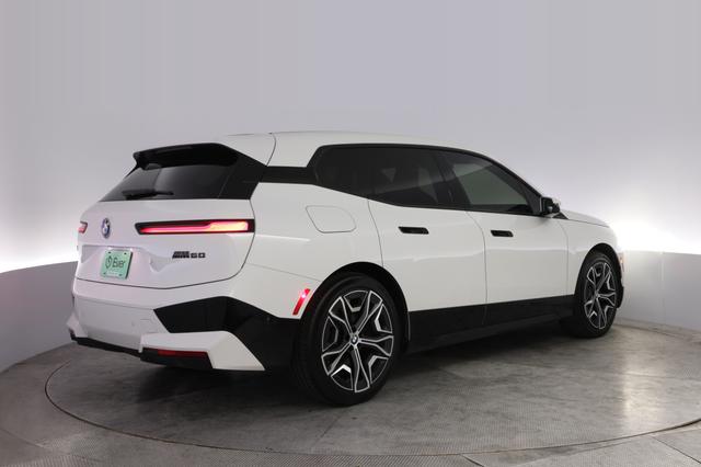2023 BMW iX — photo 2 of 21