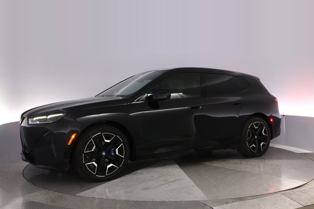 2023 BMW iX — photo 14 of 23