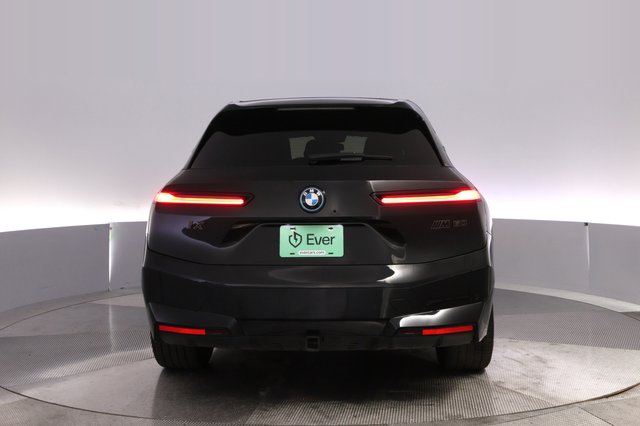 2023 BMW iX — photo 12 of 23
