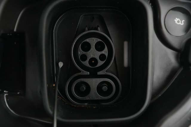 2023 Polestar 2 — photo 8 of 24