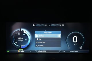 2023 Ford F-150 Lightning — photo 5 of 19