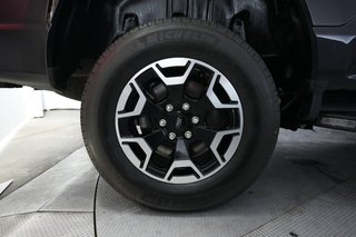 2023 Ford F-150 Lightning — photo 11 of 19
