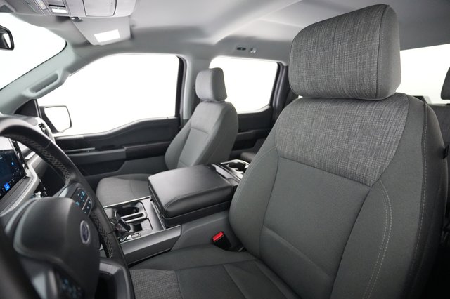 2023 Ford F-150 Lightning — photo 3 of 19