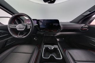 2024 Chevrolet Silverado EV — photo 15 of 18
