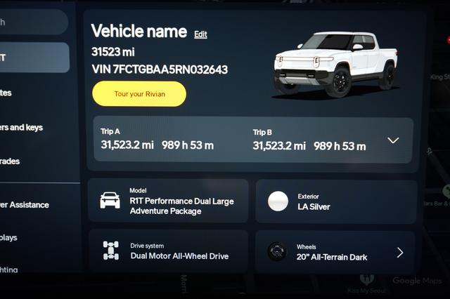 2024 Rivian R1T — photo 5 of 27