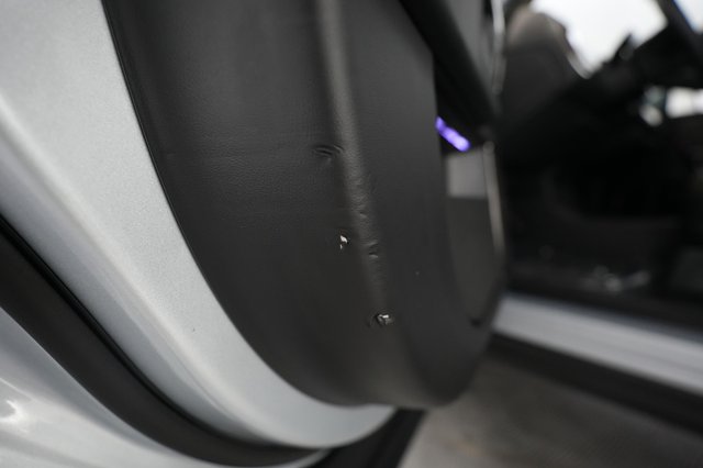 2024 Rivian R1T — photo 25 of 27