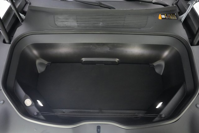 2024 Rivian R1T — photo 24 of 27