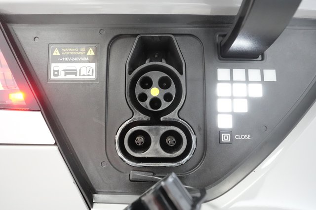 2022 Hyundai IONIQ 5 — photo 24 of 28