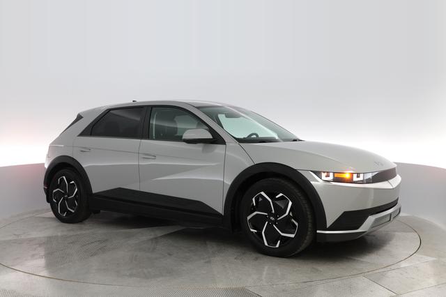2022 Hyundai IONIQ 5 — photo 8 of 28