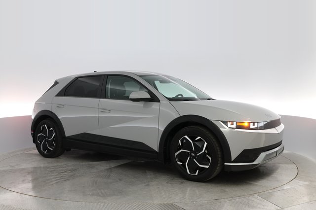 2022 Hyundai IONIQ 5 — photo 8 of 28