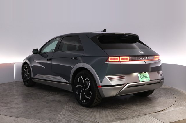 2024 Hyundai IONIQ 5 — photo 13 of 22
