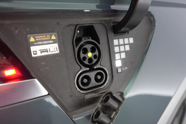 2024 Hyundai IONIQ 5 — photo 8 of 22