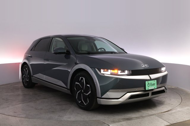2024 Hyundai IONIQ 5 — photo 10 of 22