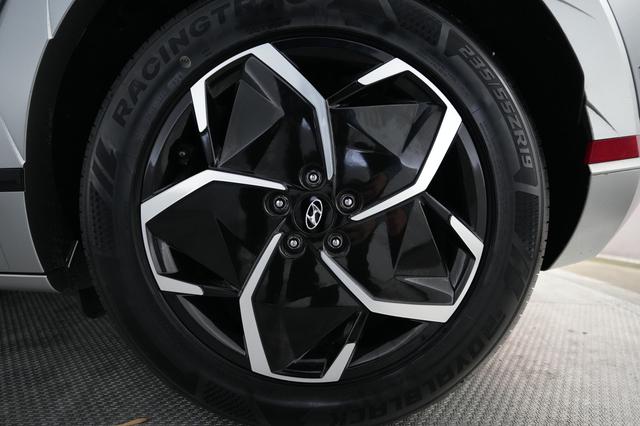 2024 Hyundai IONIQ 5 — photo 7 of 22