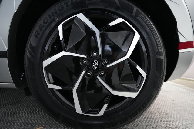 2024 Hyundai IONIQ 5 — photo 7 of 22
