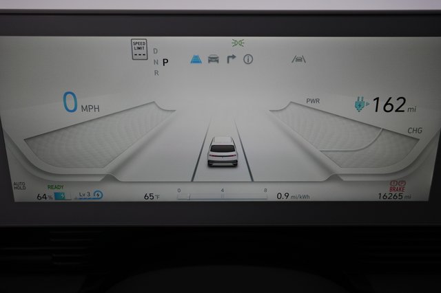2024 Hyundai IONIQ 5 — photo 5 of 24