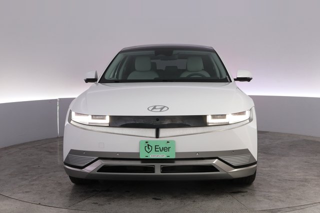 2024 Hyundai IONIQ 5 — photo 9 of 24