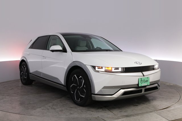 2024 Hyundai IONIQ 5 — photo 10 of 24