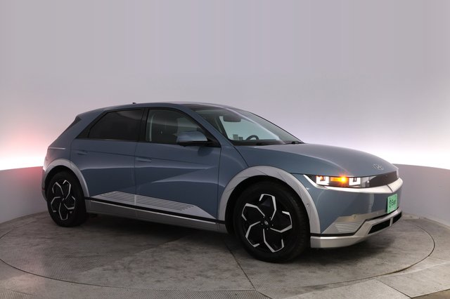 2024 Hyundai IONIQ 5 — photo 11 of 24