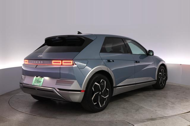 2024 Hyundai IONIQ 5 — photo 2 of 24