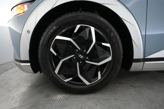 2024 Hyundai IONIQ 5 — photo 15 of 24