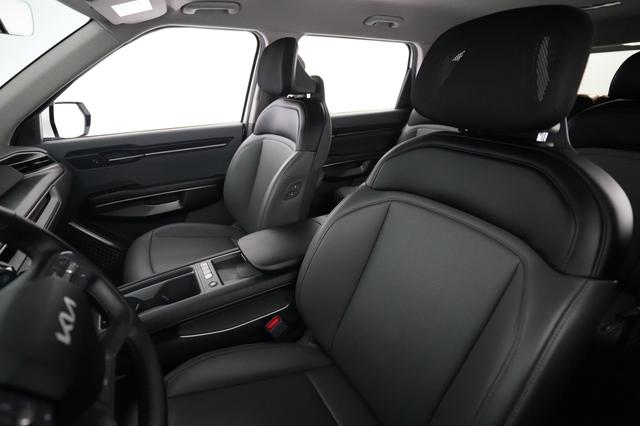 2024 Kia EV9 — photo 3 of 24
