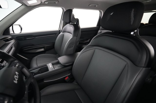 2024 Kia EV9 — photo 3 of 24