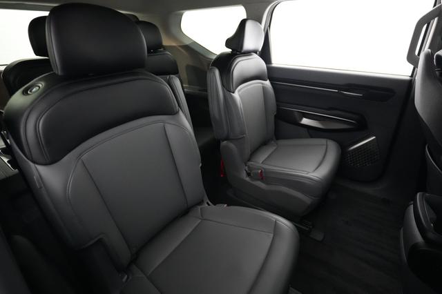 2024 Kia EV9 — photo 4 of 24