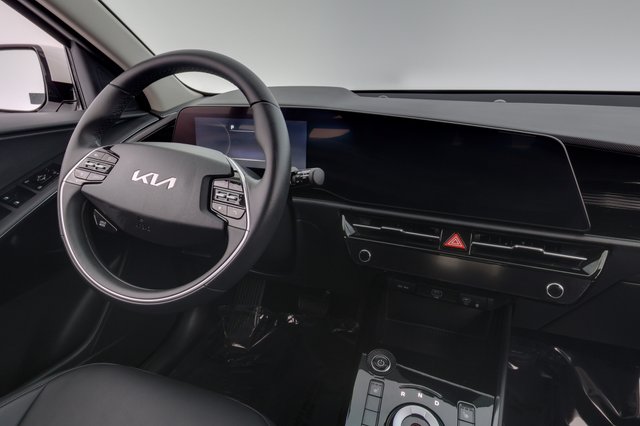 2024 Kia Niro EV — photo 20 of 24