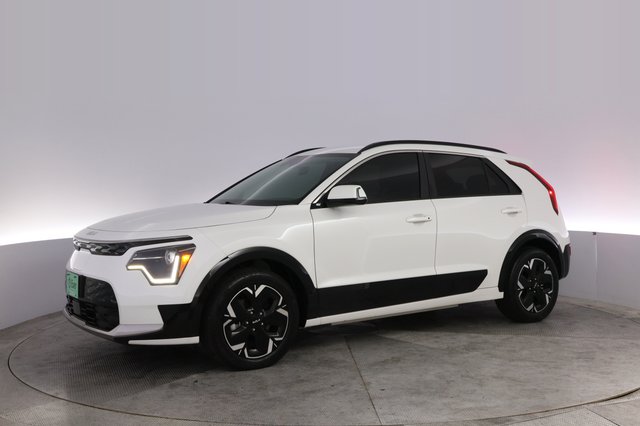 2024 Kia Niro EV — photo 14 of 24