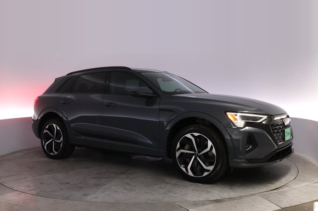 2024 Audi Q8 e-tron — photo 11 of 24