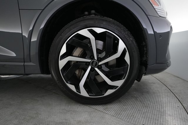 2024 Audi Q8 e-tron — photo 16 of 24