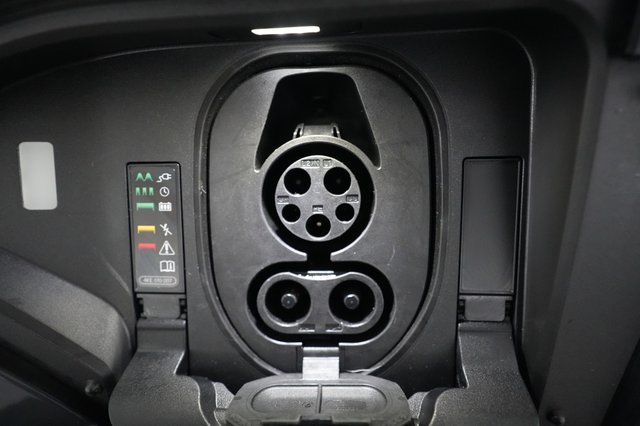 2024 Audi Q8 e-tron — photo 8 of 24