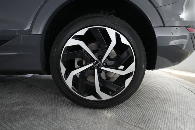 2024 Audi Q8 e-tron — photo 7 of 24