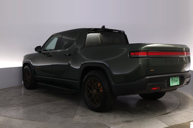 2025 Rivian R1T — photo 13 of 22