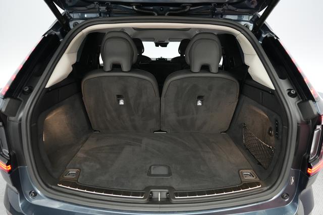 2025 Volvo EX90 — photo 6 of 24