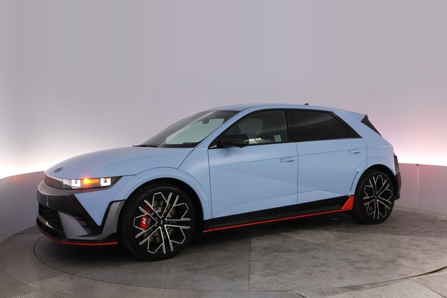 2025 Hyundai IONIQ 5 — photo 14 of 22