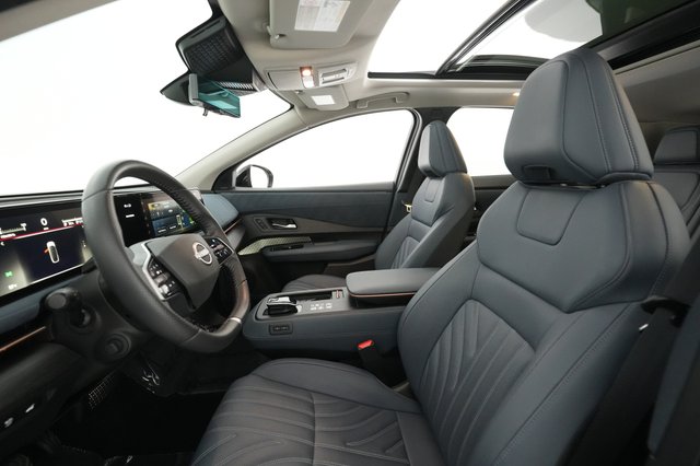 2023 Nissan Ariya — photo 18 of 27