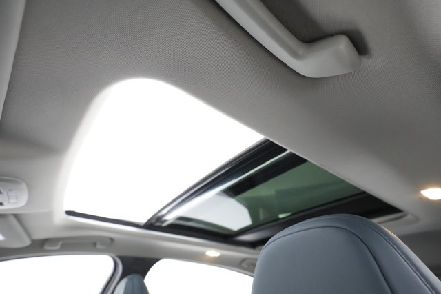 2023 Nissan Ariya — photo 23 of 27